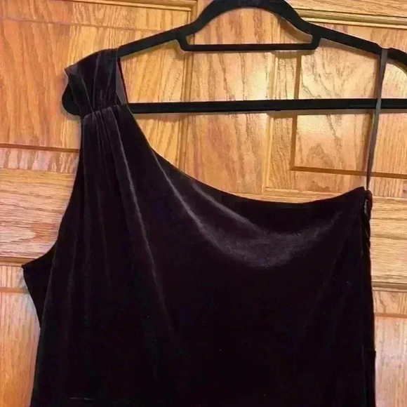 BANANA REPUBLIC NWT BLACK VELVET ONE SHOULDER MAXI JUMPSUIT Petite Large - Picture 5 of 14